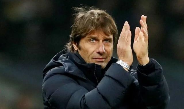 开云官方网-梁熙明：齐肩瓜渣图脚踩曼奇尼，孔蒂你凭什么？