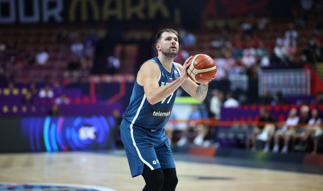 开云网页登录-东契奇单届欧锦赛5次单场30+ 追平希腊传奇加利斯保持的历史纪录